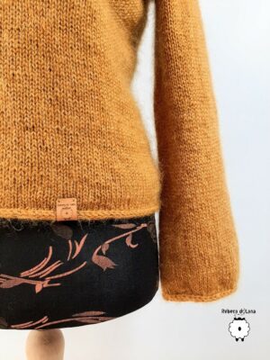Sweter reglanowy z V-dekoltem